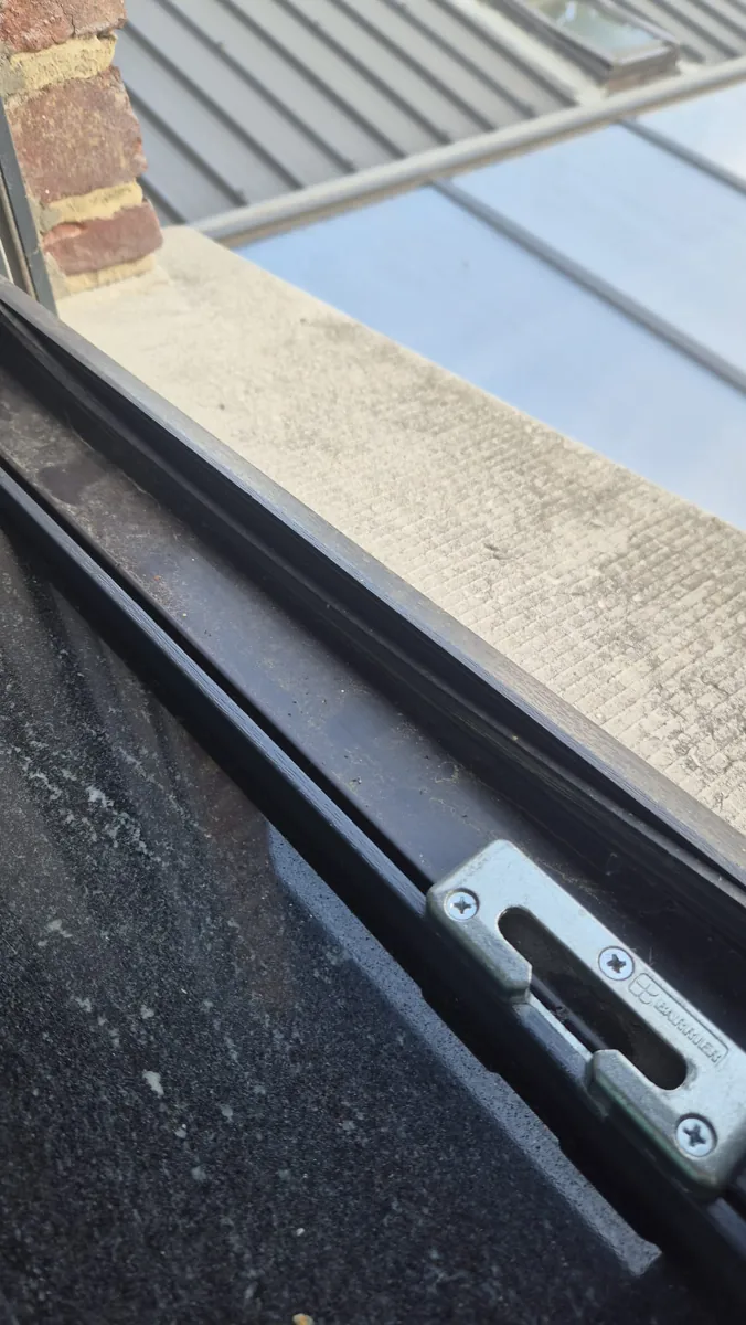 Rail et seuil de menuiserie