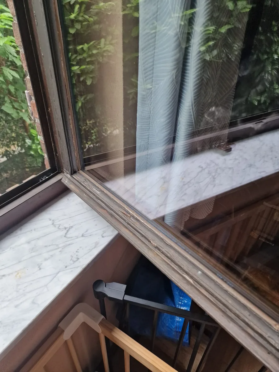 Rail et seuil de menuiserie