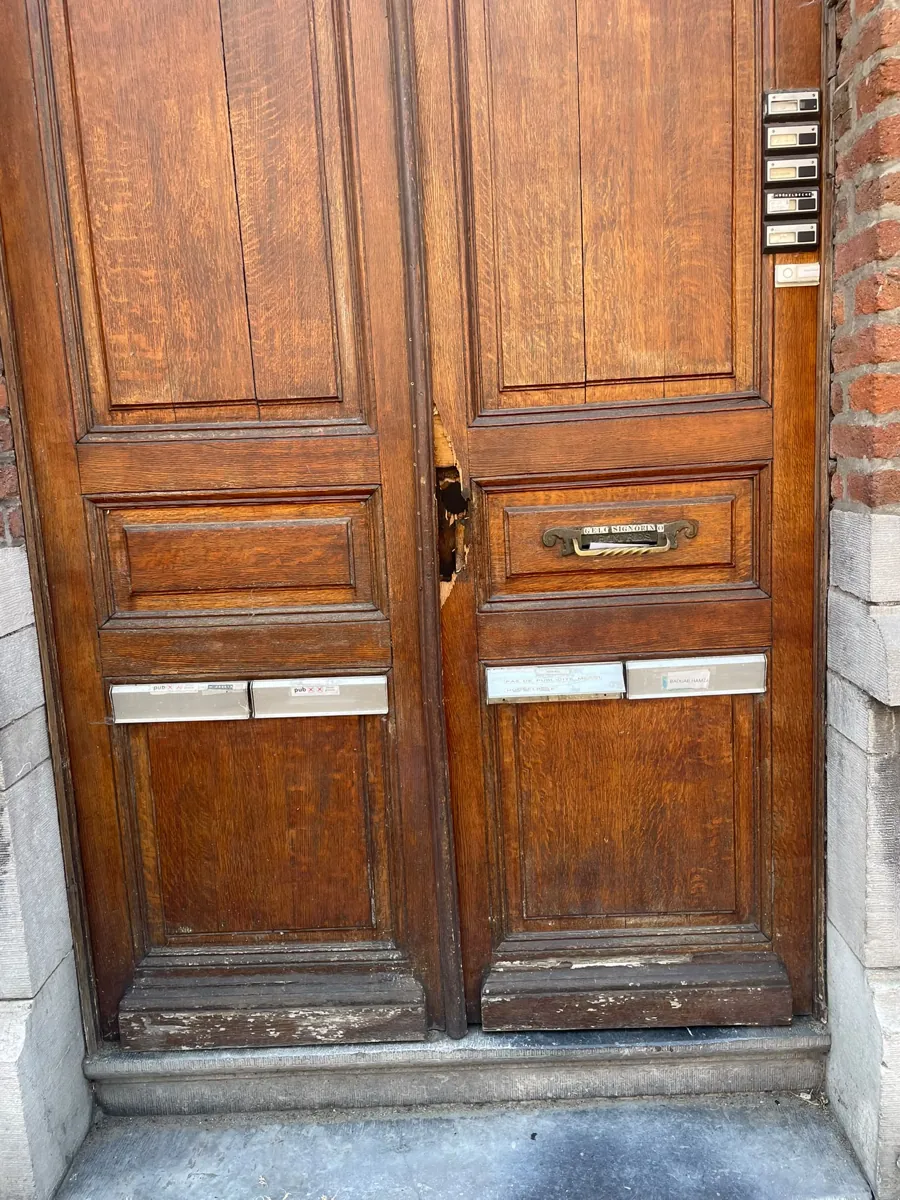 Poignée et mécanisme de fermeture